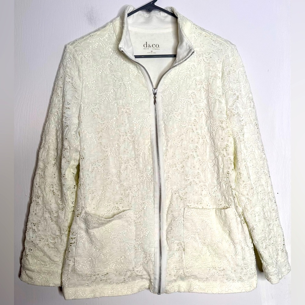 D&Co lace zip front cardigan.  Size M